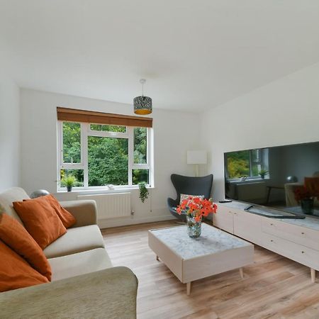 Spacious, Quiet And Modern Apartment ลอนดอน ภายนอก รูปภาพ