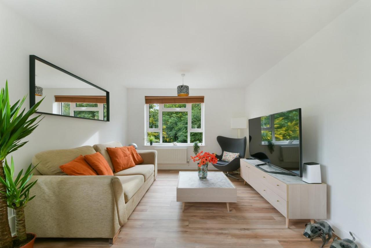 Spacious, Quiet And Modern Apartment ลอนดอน ภายนอก รูปภาพ